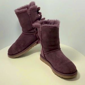 UGG Bailey Bow Corduroy Boots size 7 (EU 38)